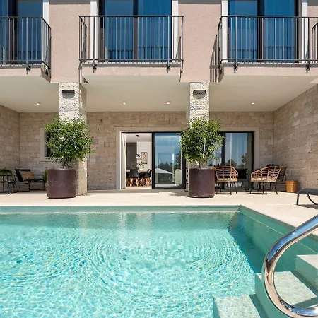 Extravagante Mit Sauna, Privatpool, Billard, Bbq * Poreč