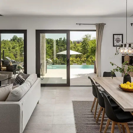 Extravagante Mit Sauna, Privatpool, Billard, Bbq Vikendica *