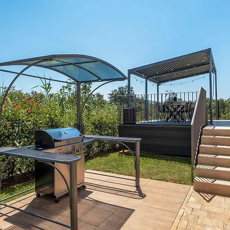Extravagante Mit Sauna, Privatpool, Billard, Bbq * Poreč