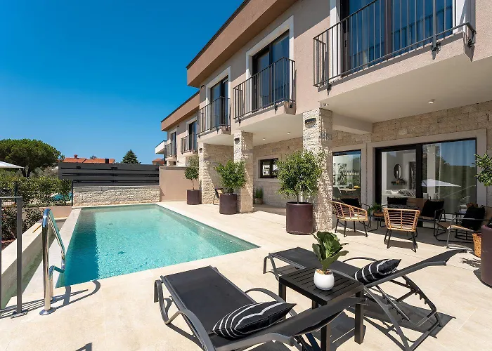 Vikendica Extravagante Mit Sauna, Privatpool, Billard, Bbq Porec