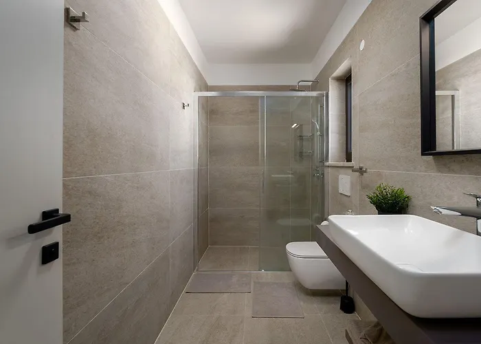 Holiday home Extravagante Mit Sauna, Privatpool, Billard, Bbq