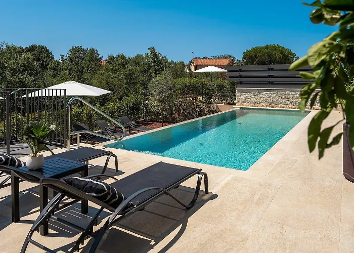 Extravagante Mit Sauna, Privatpool, Billard, Bbq * Poreč