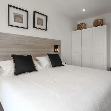 Extravagante Mit Sauna, Privatpool, Billard, Bbq Poreč